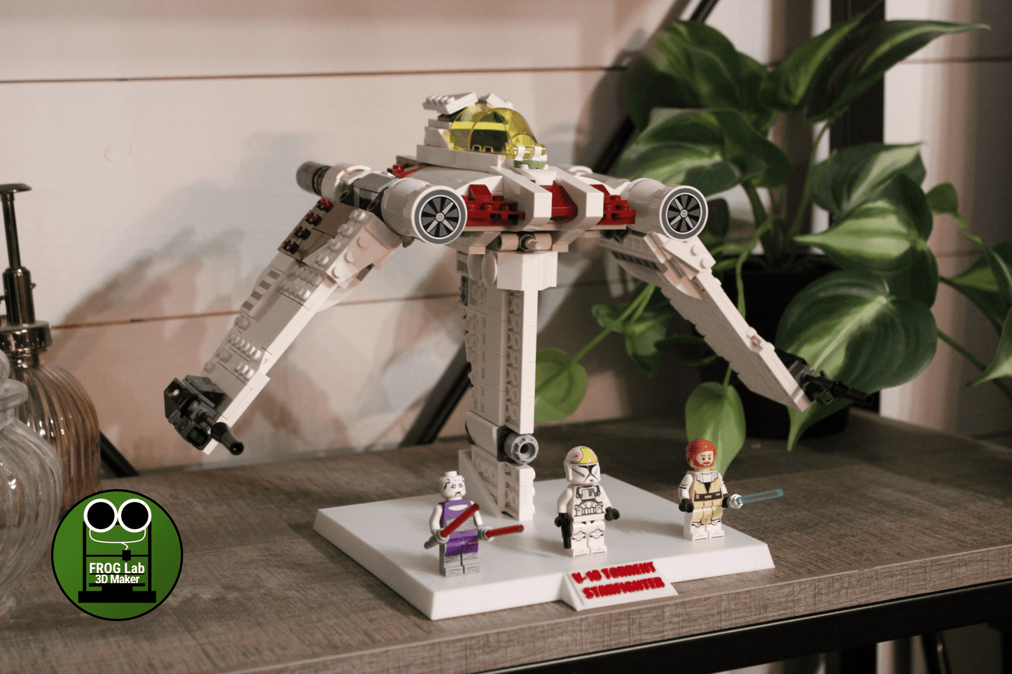 Support d’exposition LEGO Star Wars - 75432 V-19 Torrent Starfighter